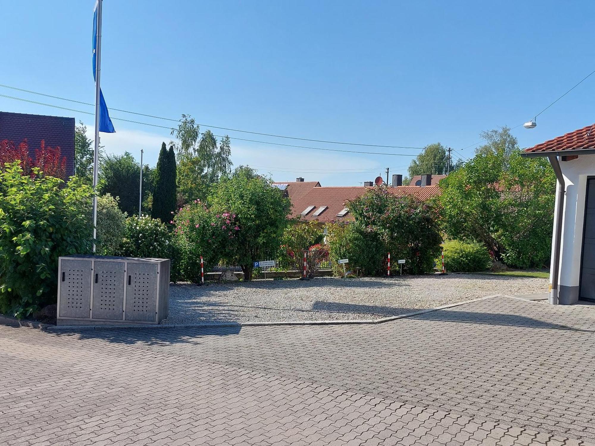 Pension Am Kirchberg Wehringen Екстер'єр фото