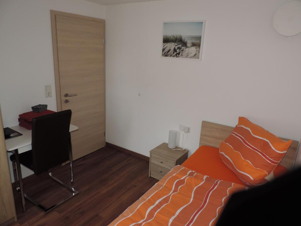Pension Am Kirchberg Wehringen Екстер'єр фото