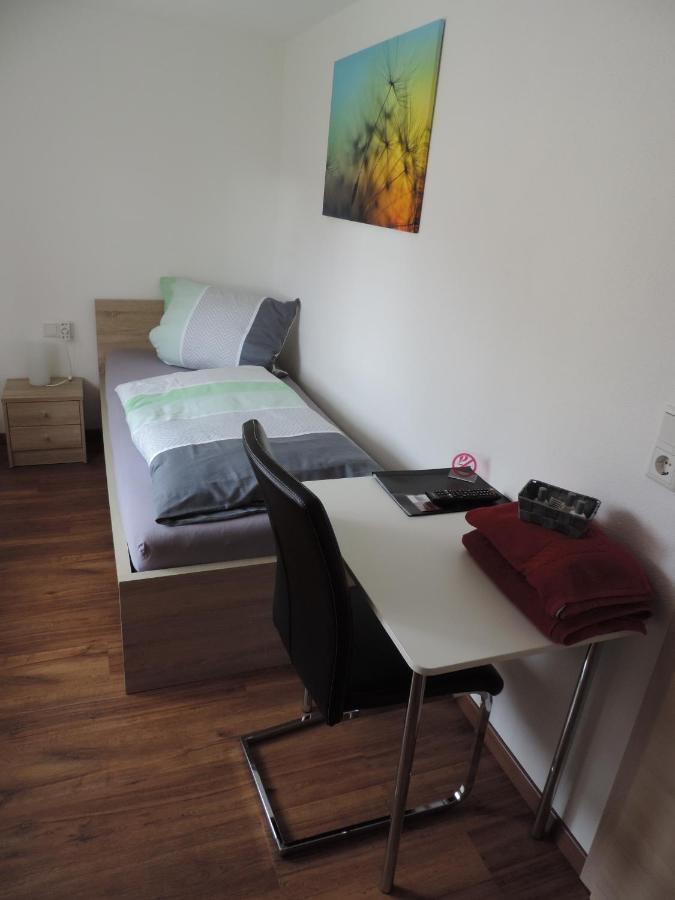 Pension Am Kirchberg Wehringen Екстер'єр фото