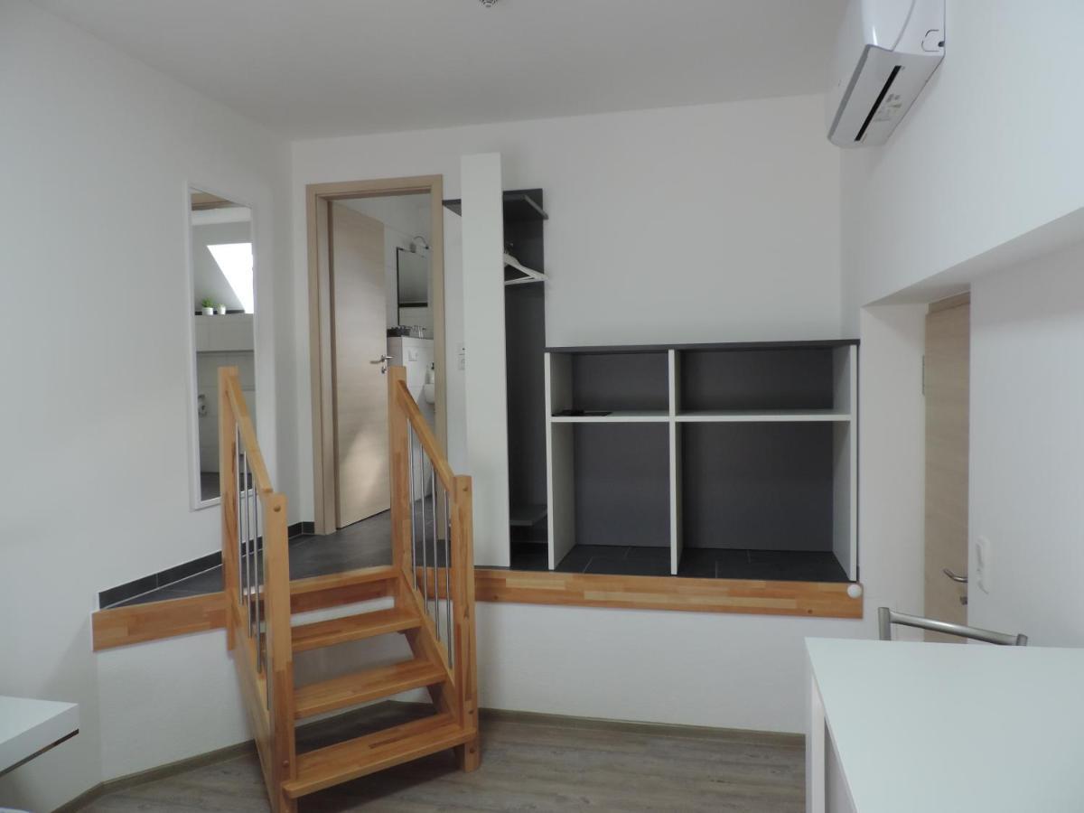 Pension Am Kirchberg Wehringen Екстер'єр фото